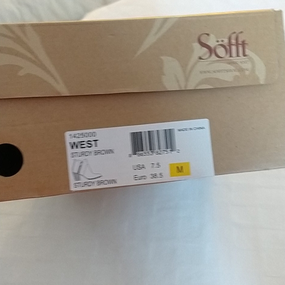 Sofft leather women's booties Brown size 7.5 - Picture 7 of 10